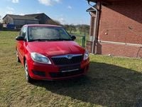 Gebraucht Skoda Fabia Classic 60 PS (44 kW) 2011 Rot Limousine
