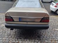 gebraucht Mercedes E300 (1986)
