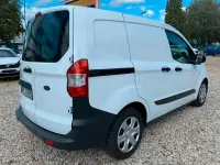 Gebraucht Ford Courier 101 PS (74 kW) 2023 Weiß Van / Kleinbus