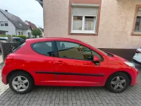 Gebraucht Peugeot 207 75 PS (55 kW) 2009 Rot Kleinwagen