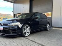 Gebraucht VW Golf VII Design 300 PS (220 kW) 2016 Schwarz Limousine