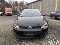 Gebraucht VW Golf VII Trendline 86 PS (63 kW) 2016 Deep black perleffekt Kleinwagen