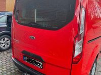 Second-hand Ford Transit Custom 131 CP (96 kW) 2019 Roșu Monovolum