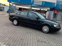 Gebraucht VW Passat 101 PS (74 kW) 1998 Schwarz Limousine