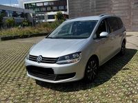 Gebraucht VW Sharan United 150 PS (110 kW) 2020 Silber Van / Kleinbus