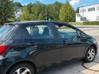 Gebraucht Toyota Yaris 101 PS (74 kW) 2016 Schwarz Kleinwagen