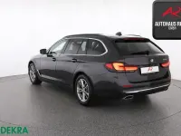 Gebraucht BMW 520 Luxury Line 190 PS (139 kW) 2023 Grau Limousine