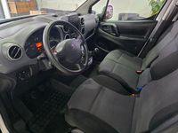 Gebraucht Peugeot Partner Premium 99 PS (72 kW) 2017 Weiß Van / Kleinbus