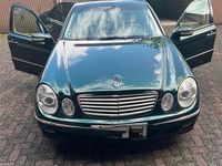 Gebraucht Mercedes E220 150 PS (110 kW) 2005 Grün Limousine
