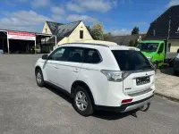 Gebraucht Mitsubishi Outlander Diamant Edition 150 PS (110 kW) 2015 Weiß SUV