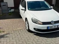 Gebraucht VW Golf VI 80 PS (58 kW) 2010 Weiß Kleinwagen