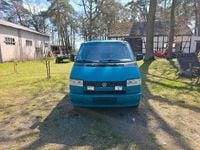 Second-hand VW Multivan 110 CP (80 kW) 1995 Verde Monovolum