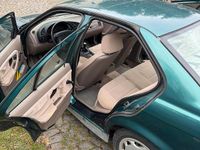Gebraucht BMW 318 100 PS (73 kW) 1993 Grün Limousine