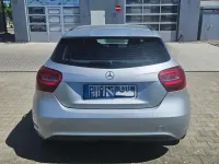 Gebraucht Mercedes A180 122 PS (89 kW) 2017 Polarsilber  metalliclack Kleinwagen