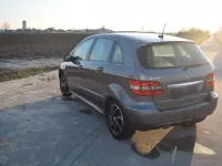Gebraucht Mercedes B200 150 PS (110 kW) 2010 Grau Van / Kleinbus