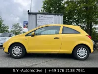 Gebraucht Opel Corsa Selection 80 PS (58 kW) 2009 Sunny yellow (uni) Kleinwagen