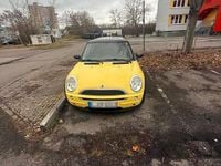 Usata Mini Cooper 135 CV (99 kW) 2003 Giallo Utilitaria