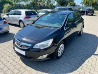 Gebraucht Opel Astra Cosmo 116 PS (85 kW) 2010 Schwarz Limousine