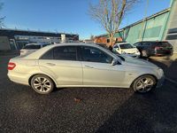 Gebraucht Mercedes E200 136 PS (100 kW) 2011 Silber Limousine
