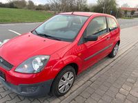 Gebraucht Ford Fiesta Ambiente 69 PS (50 kW) 2007 Rot Kleinwagen