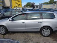 Gebraucht VW Passat Trendline 140 PS (102 kW) 2008 Reflex silver metallic Kombi