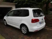 Gebraucht VW Touran Cup 105 PS (77 kW) 2015 Weiß Van / Kleinbus