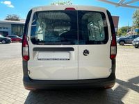 Gebraucht VW Caddy 102 PS (75 kW) 2024 Weiß Van / Kleinbus