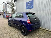 Gebraucht Renault Twingo Life 69 PS (50 kW) 2017 Blau Kleinwagen