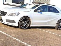 Gebraucht Mercedes A180 Sport 122 PS (89 kW) 2013 Silber Limousine