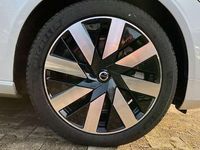 Neu Volvo V90 Plus 350 PS (257 kW) 2025 Weiß Kombi