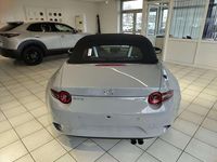 Neu Mazda MX5 Exclusive 132 PS (97 kW) 2026 Aero gray m Cabrio