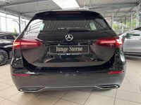 Gebraucht Mercedes B200 Advanced Plus 163 PS (119 kW) 2025 Schwarz Van / Kleinbus