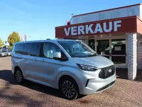 Gebraucht Ford Tourneo Titanium X 150 PS (110 kW) 2025 Silber Van / Kleinbus