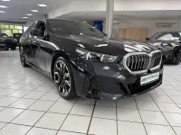 Gebraucht BMW 540 M Sport 303 PS (222 kW) 2025 Carbonschwarz Limousine