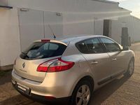 Gebraucht Renault Mégane 110 PS (80 kW) 2011 Silber Limousine