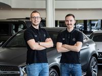 Gebraucht Mercedes GLB200 AMG 150 PS (110 kW) 2025 Unilack nachtschwarz SUV