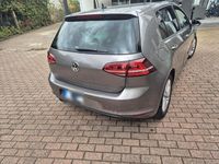 Gebraucht VW Golf VII 125 PS (91 kW) 2016 Grau Kleinwagen