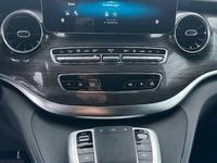 Gebraucht Mercedes V300 237 PS (174 kW) 2021 Graphitgrau Van / Kleinbus