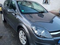 Gebraucht Opel Astra Sport 140 PS (102 kW) 2008 Grau Limousine