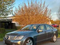 Gebraucht Mercedes C250 Avantgarde 204 PS (150 kW) 2011 Blau Limousine