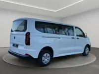 Używany VW Caravelle Basis 150 KM (110 kW) 2025 Biały Van