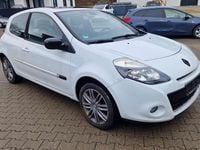 Gebraucht Renault Clio II Night&Day 101 PS (74 kW) 2011 Weiß Kleinwagen