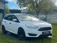 Usado Ford Focus Ambiente 101 CV (74 kW) 2015 Blanco Familiar