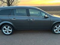 Gebraucht Opel Astra 116 PS (85 kW) 2010 Grau Kombi