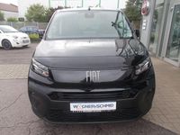 Neu Fiat Doblò 131 PS (96 kW) 2025 Grün Van / Kleinbus