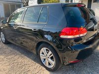 Gebraucht VW Golf VII Match 105 PS (77 kW) 2012 Schwarz Limousine