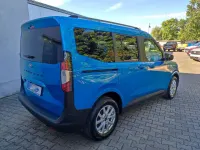 Neu Ford Tourneo Courier Titanium 125 PS (91 kW) 2025 Blau Van / Kleinbus