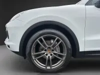 Gebraucht Porsche Cayenne 360 PS (264 kW) 2018 Weiss (metallic) SUV