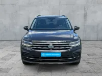 Gebraucht VW Tiguan Life 200 PS (147 kW) 2022 Uranograu SUV