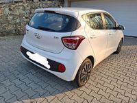 Gebraucht Hyundai i10 Select 67 PS (49 kW) 2018 Weiß Kleinwagen